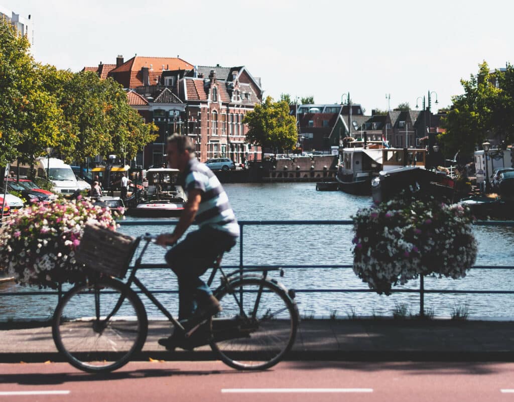 Wij zijn jou graag van dienst in en rondom het prachtige Leiden